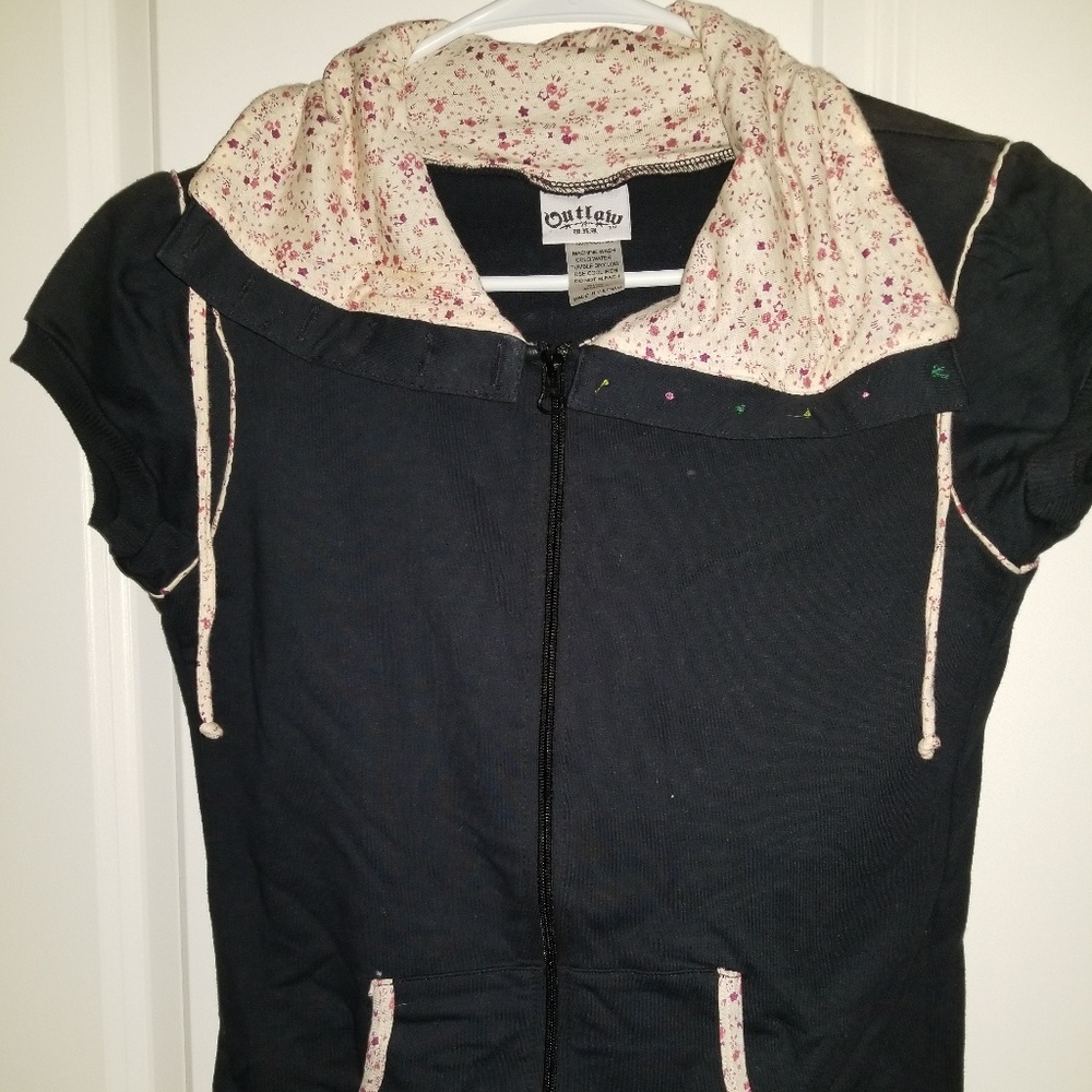 Outlaw sweater
